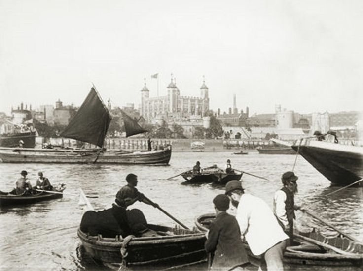 Watermen face à la Tour de Londres, 1885. compagnie des bateliers et allegeurs