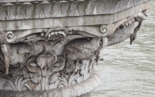 Le pont routier de Blackfriars côté rivière.
