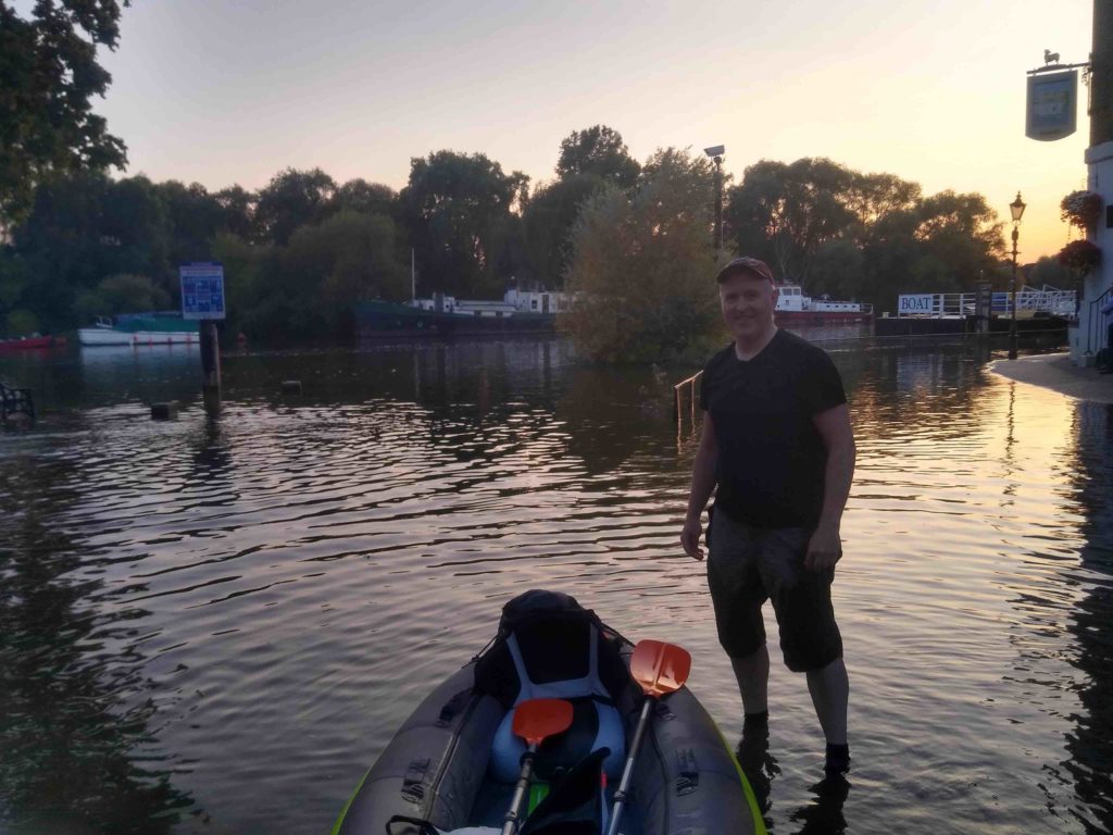 kayak sur la tamise RIchmond inondation